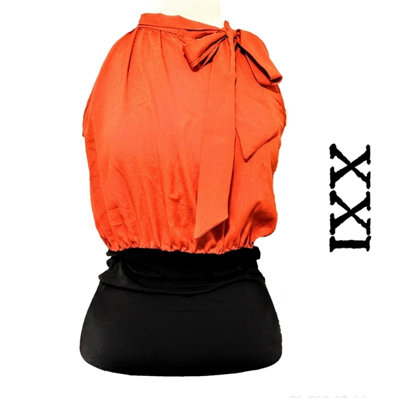 Forever 21 Tops - 3/$15 XXI Sleeveless blouse (small)